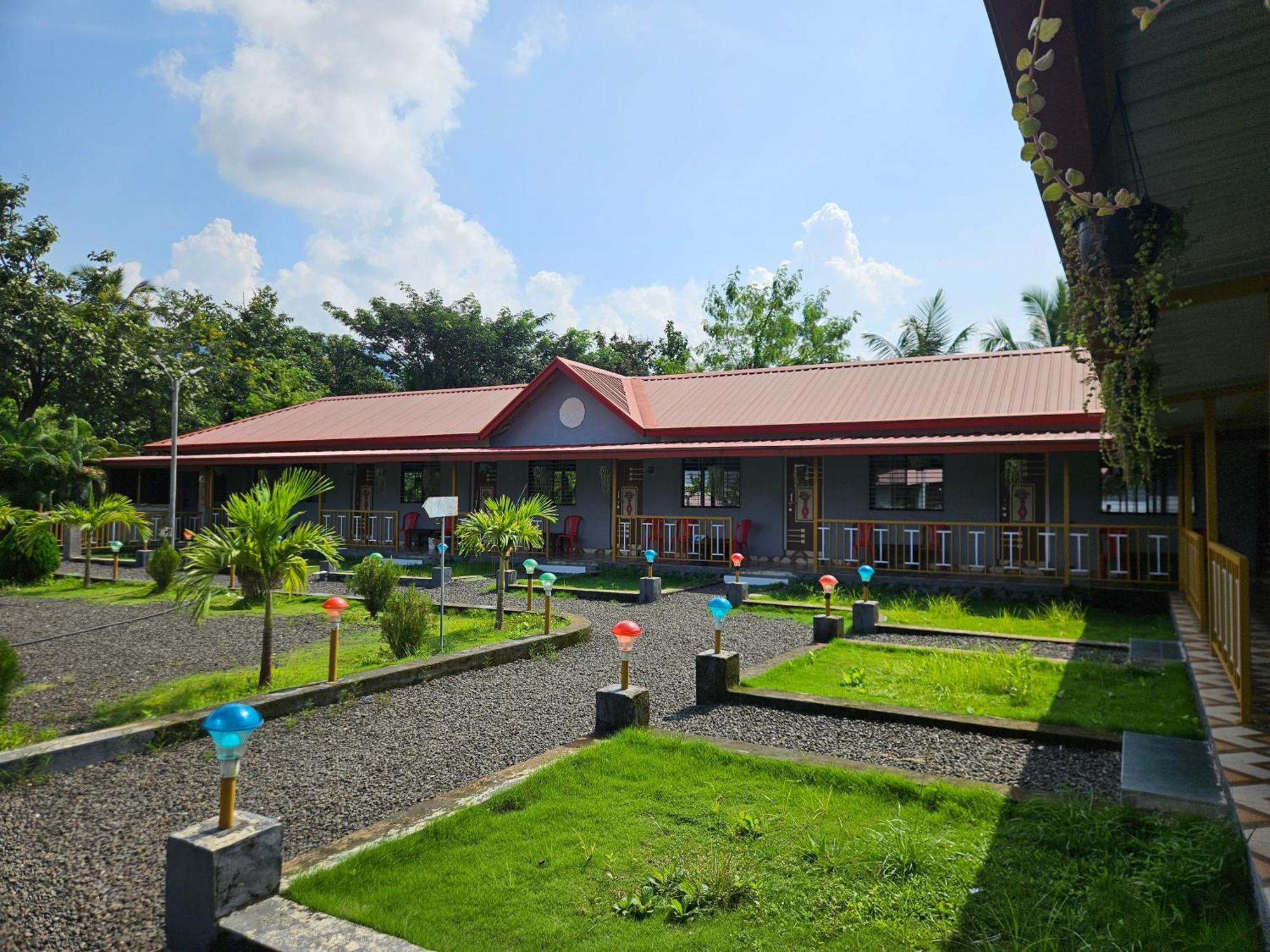 Shanti Forest Resort Karjat Exterior foto